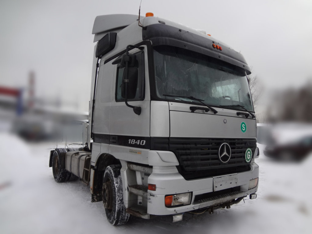 Куплю мерседес тягач б у. Mercedes-Benz Actros 1840. Mercedes Benz 1840. Мерседес 1840 Actros. Седельный тягач Мерседес Актрос.